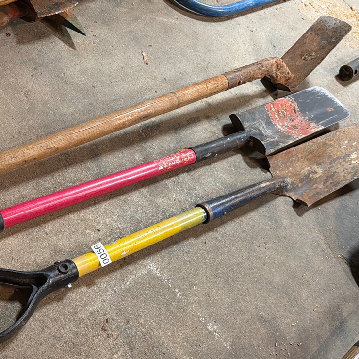 #56 • (3) SPADE SHOVELS