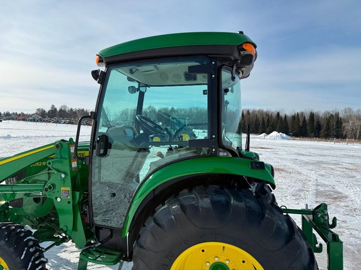 john-deere-4052r-image-20