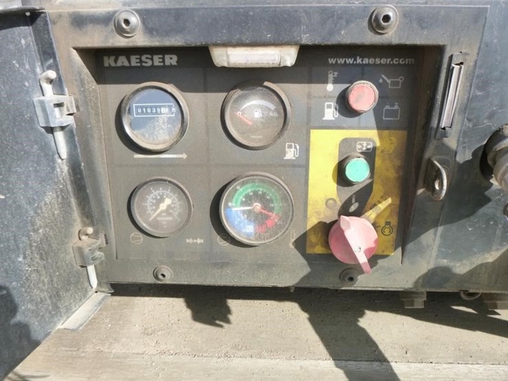 2011-ford-f550-image-16