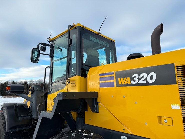 komatsu-wa320-7-image-18