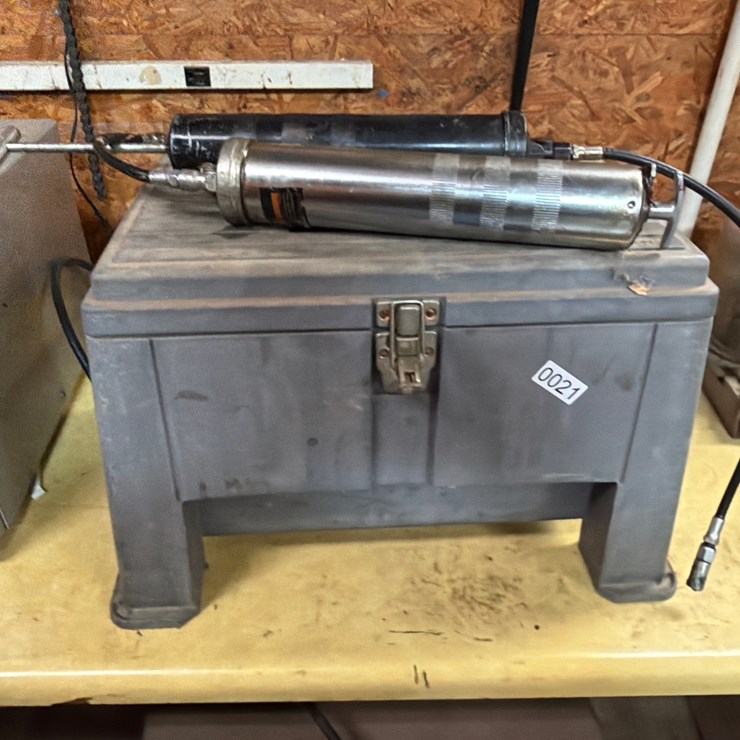 #21 • STOOL WITH STORAGE AND 2 GREASE GUNS