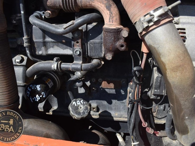 2015-sky-trak-8042-image-41