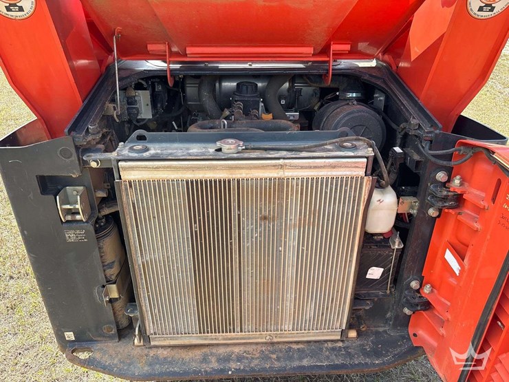 2022-kubota-svl97-2-image-14