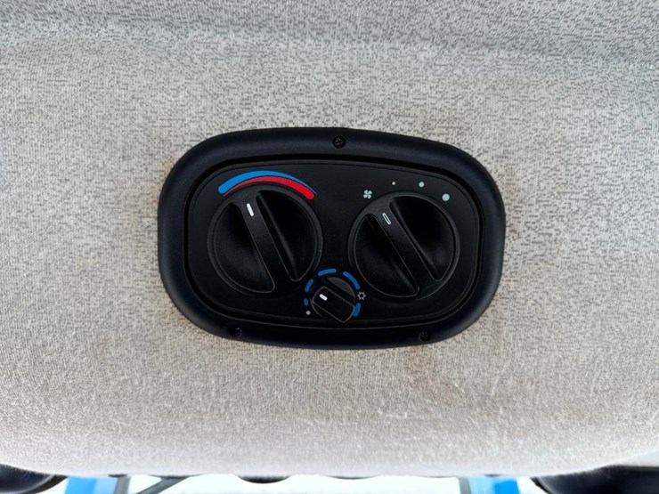 new-holland-t4030-image-63