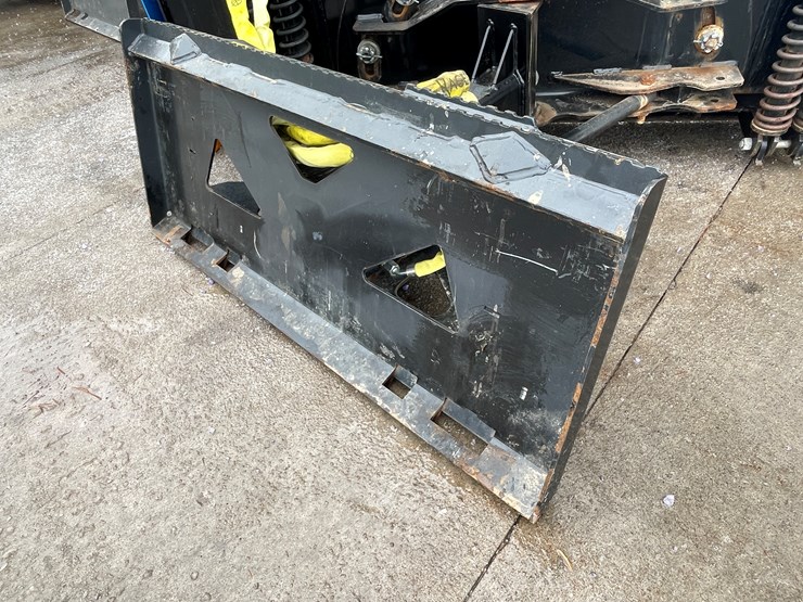 #4901-•-2020-kage-snow-cage-6'-skid-steer-mount-snow-pusher-and-angle-blade-image-8