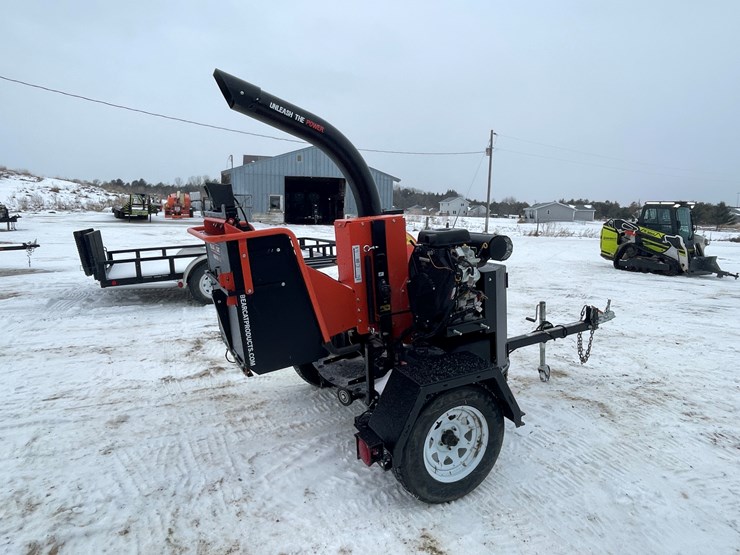 #152-•-2022-bear-cat-wood-chipper-(-no-title)-image-5