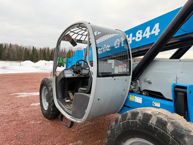 2006-deere-tires-image-13