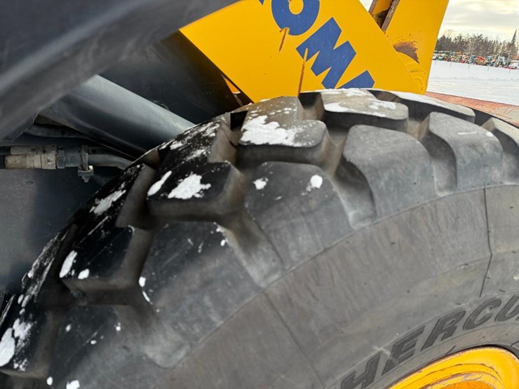 komatsu-wa320-7-image-9