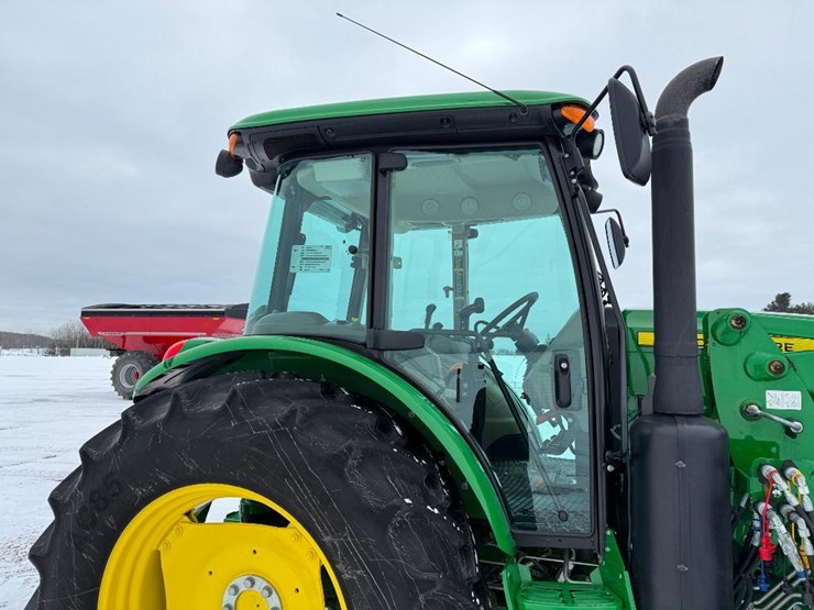 john-deere-6105e-image-22