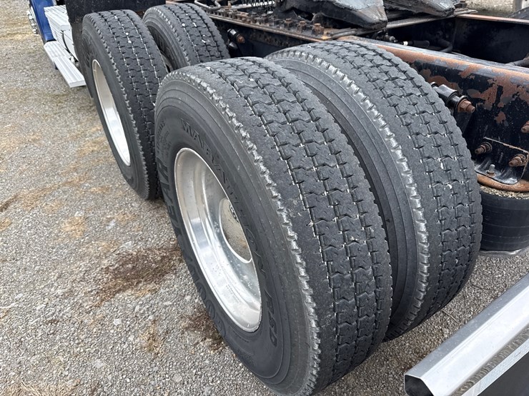 #30930-•-2012-freightliner-coronado-tandem-axle-truck-tract-image-20