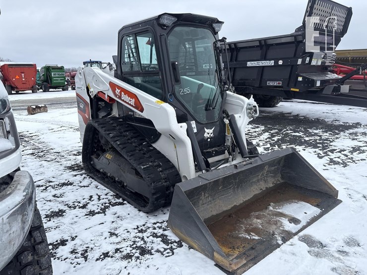 2023-bobcat-t62-image-2