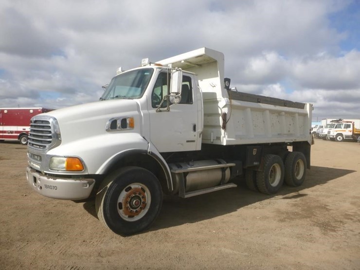 2008-sterling-lt9500-image-1