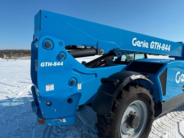 2016-genie-gth844-image-25