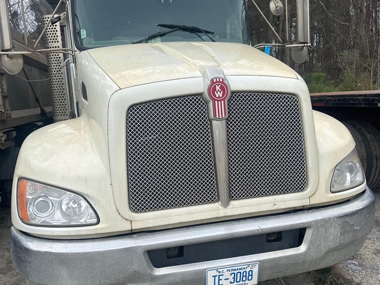 2015-kenworth-t370-image-3