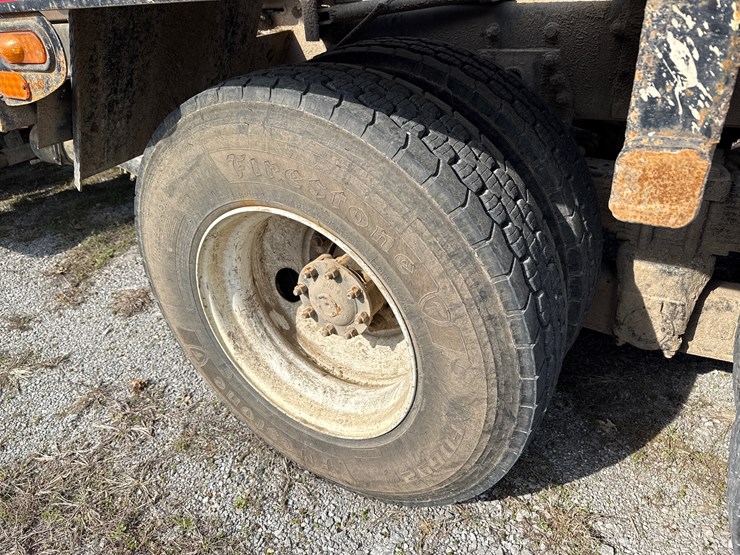 2018-western-star-4700sb-image-18