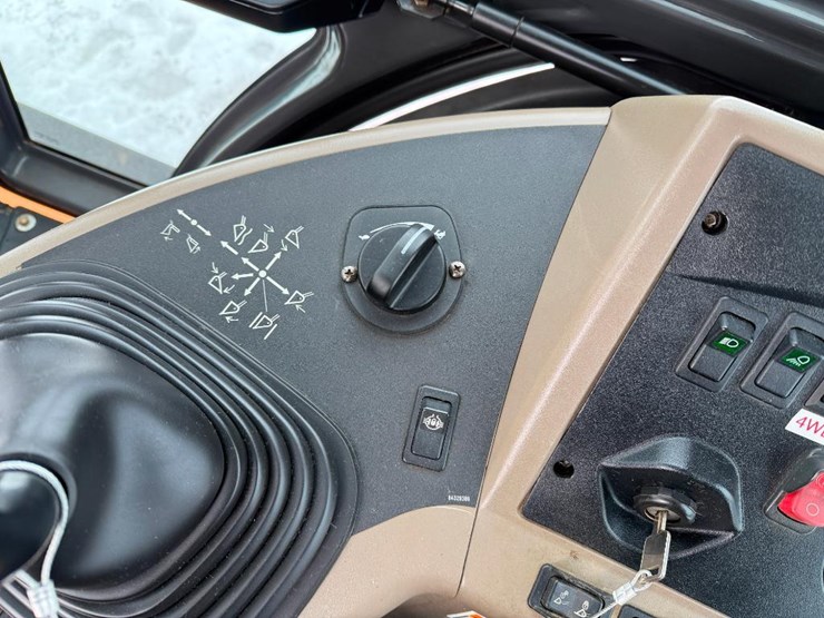 case-570n-xt-image-47