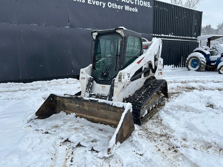2021-bobcat-t770-image-8