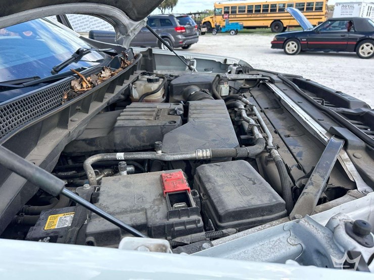 2023-chevrolet-silverado-1500-image-8