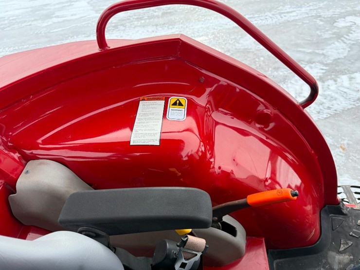 case-ih-farmall-140a-image-54