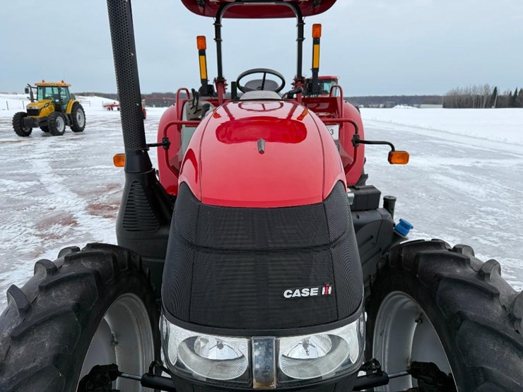 case-ih-farmall-140a-image-31