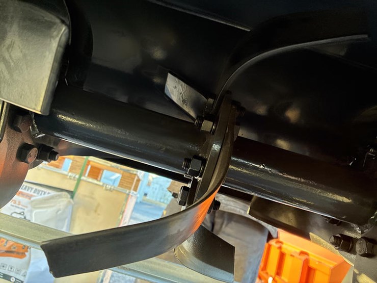 #115389-•-wolvorine-86"-tiller-image-3