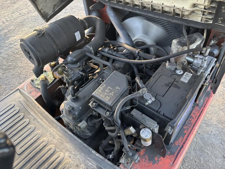 2004-toyota-7fgcu15-image-26