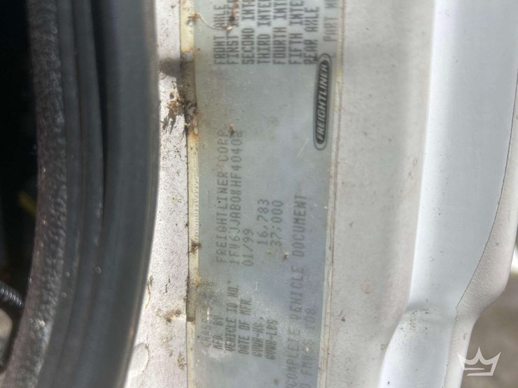 1999-freightliner-fl80-image-6