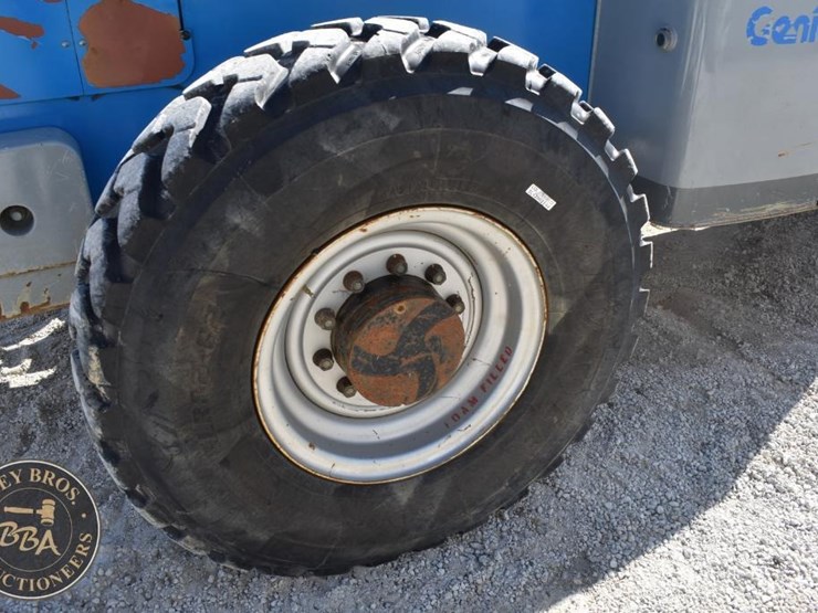 2007-genie-gth1056-image-30