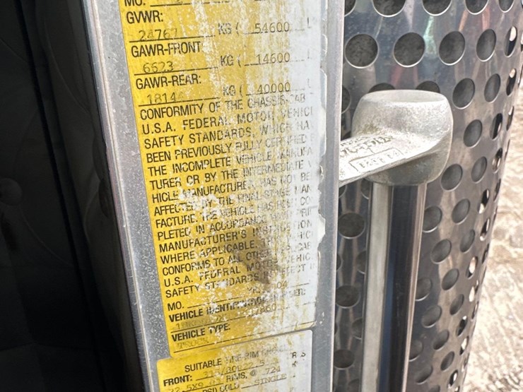 2005-kenworth-t300-image-34