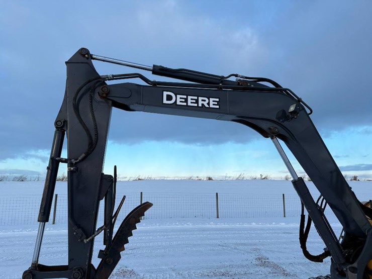 deere-85g-image-27