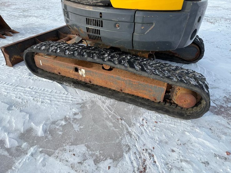 new-holland-e27sr-image-6