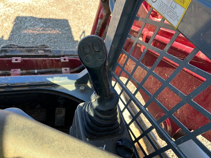 2018-takeuchi-tl6r-image-24