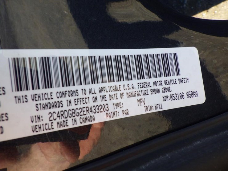 2014-dodge-grand-caravan-image-17