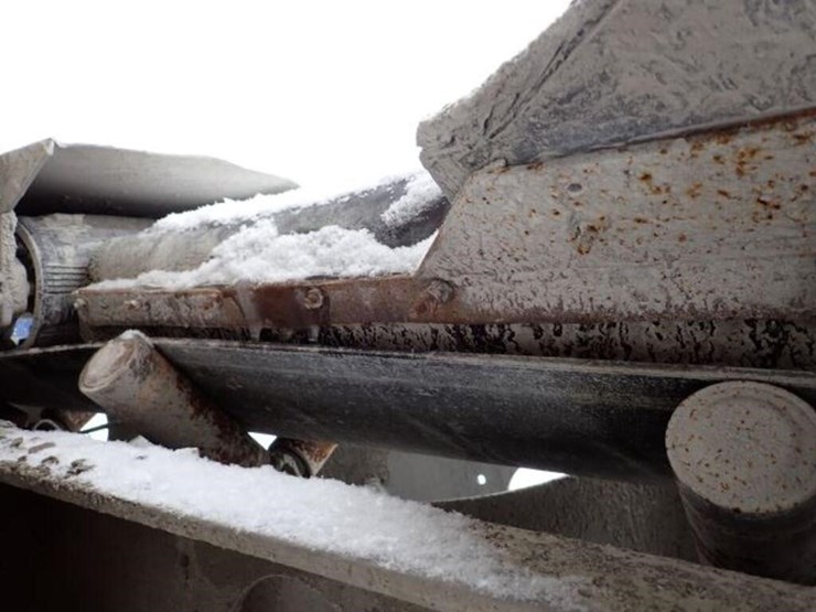 2011-peterbilt-365-image-54