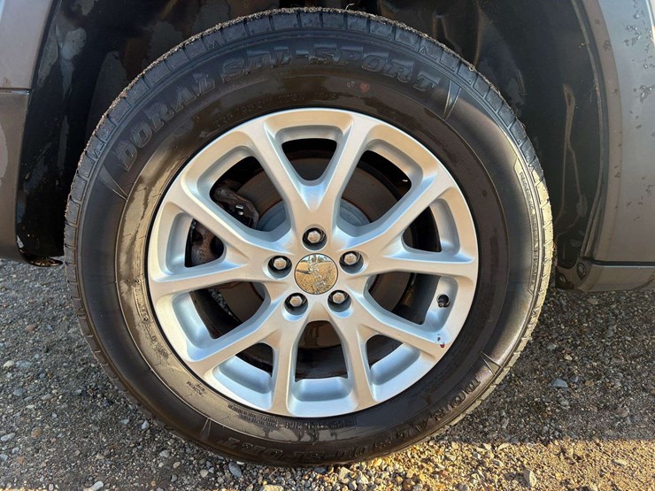 2014-jeep-cherokee-image-9