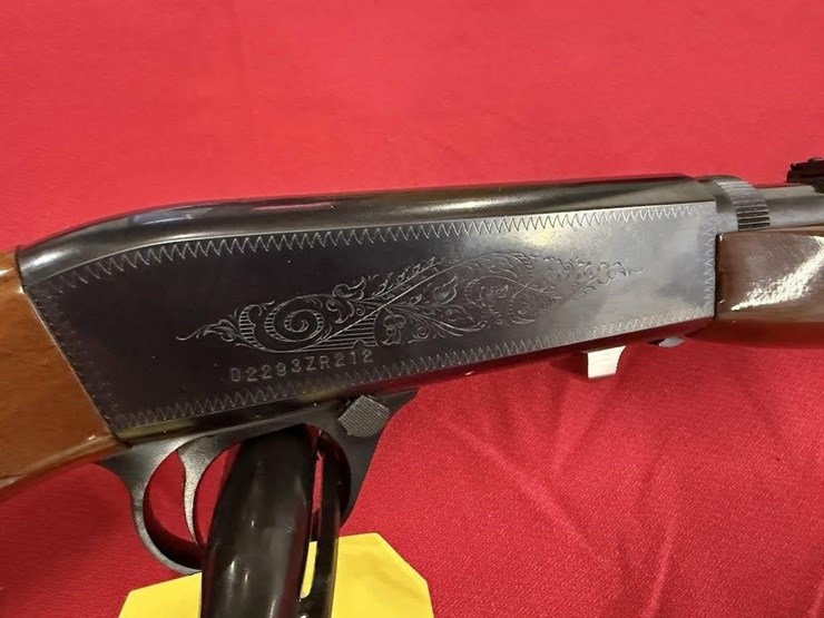 browning-sa-22-.22-long-rifle-image-2