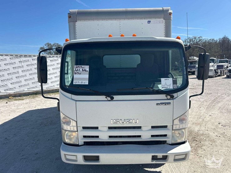 2015-isuzu-npr-image-20