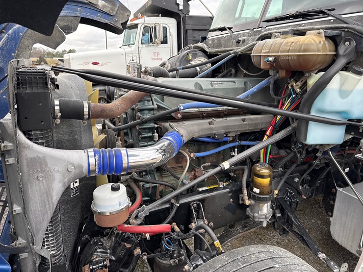 #30930-•-2012-freightliner-coronado-tandem-axle-truck-tract-image-9