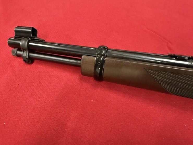 henry-model-h001mml-.22-mag-rifle-image-7