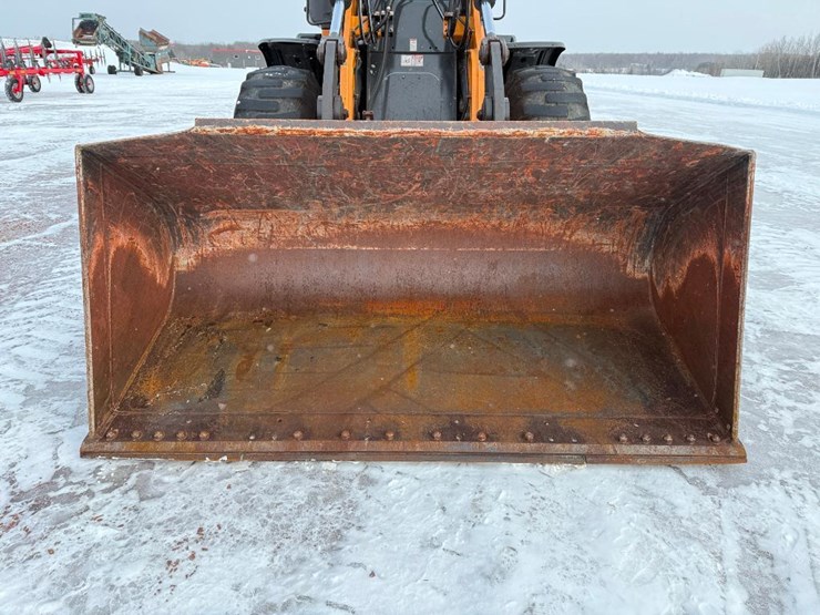 2019-case-621g-xt-image-35