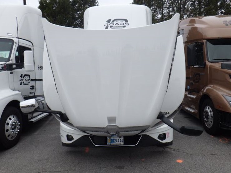 2024-kenworth-t680-image-24