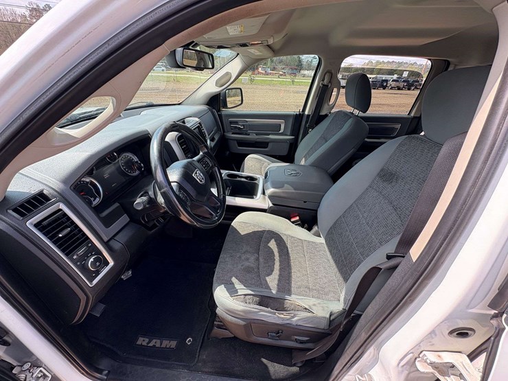 2019-dodge-ram-1500-image-9