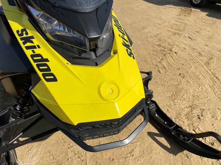 #203-•-2022-ski-doo-renegade-sport-600-efi-snowmobile-(sells-with-bill-of-sale-only)-image-10