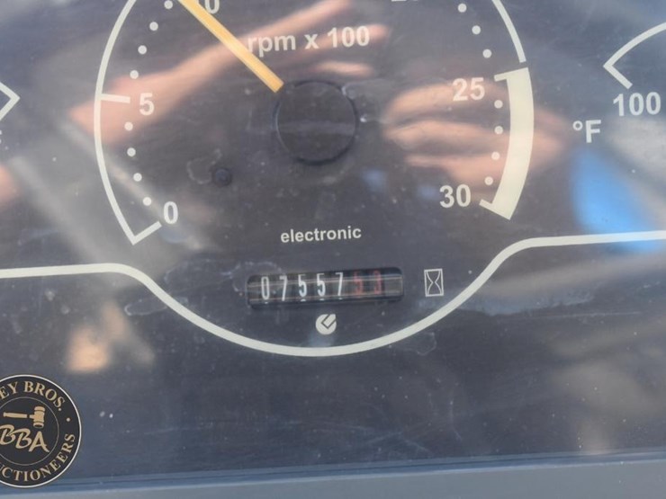 2007-genie-gth1056-image-20