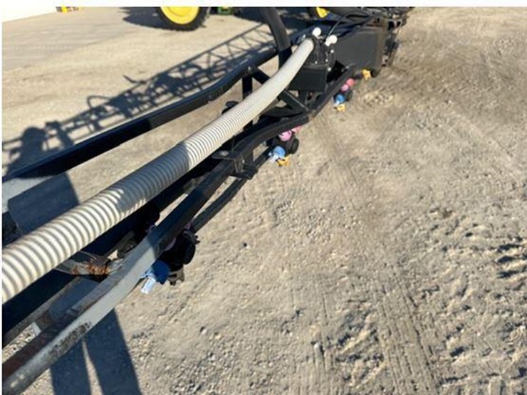 2004-john-deere-4710-image-57