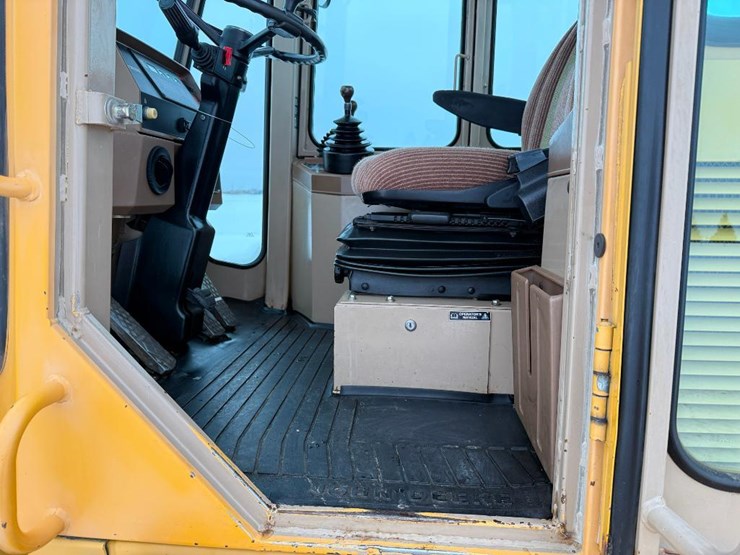 1996-deere-544g-tc-image-55