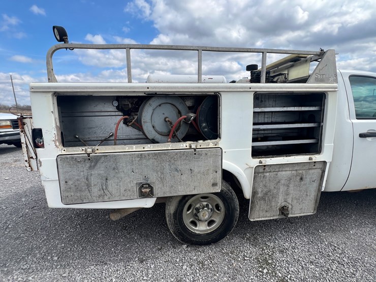 2009-chevrolet-2500-image-26