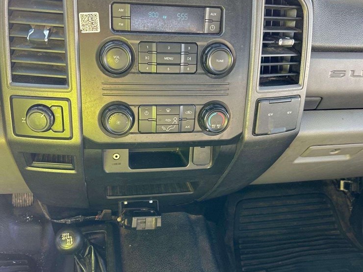 2017-ford-f250-image-16