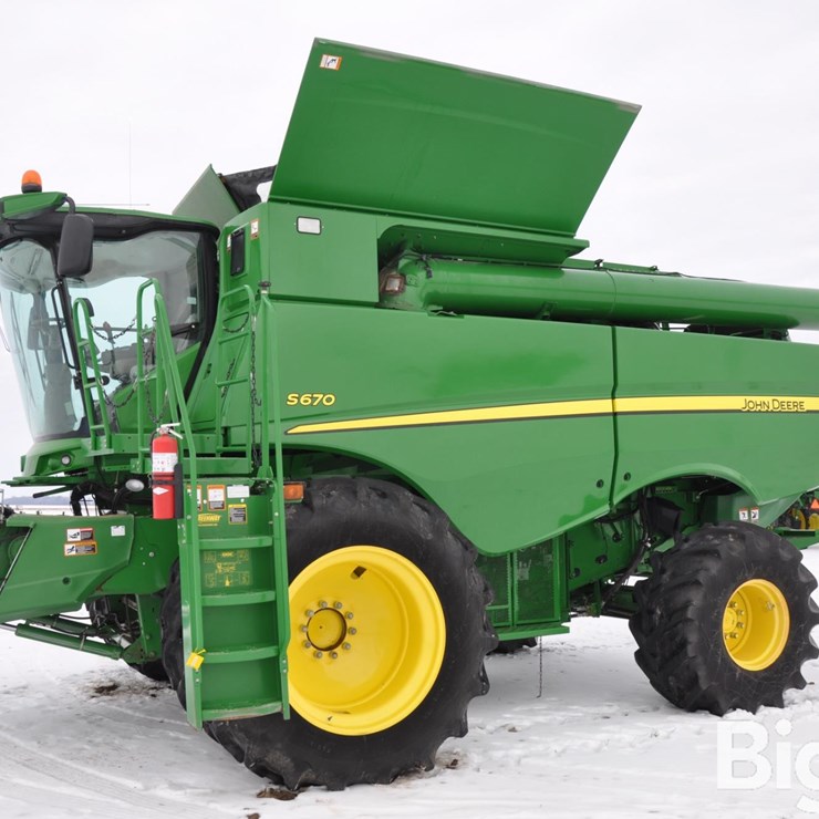 2013 JOHN DEERE S670