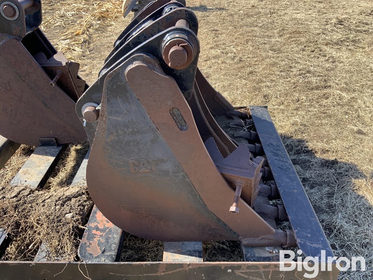 caterpillar-buckets-image-14